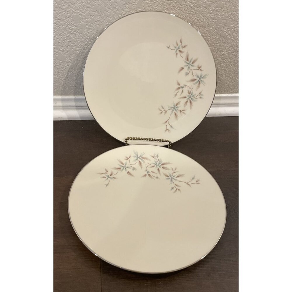 Lenox Wyndcrest Porcelain Dinner Plates Set Of 2 USA Vintage Floral MCM 10.5”